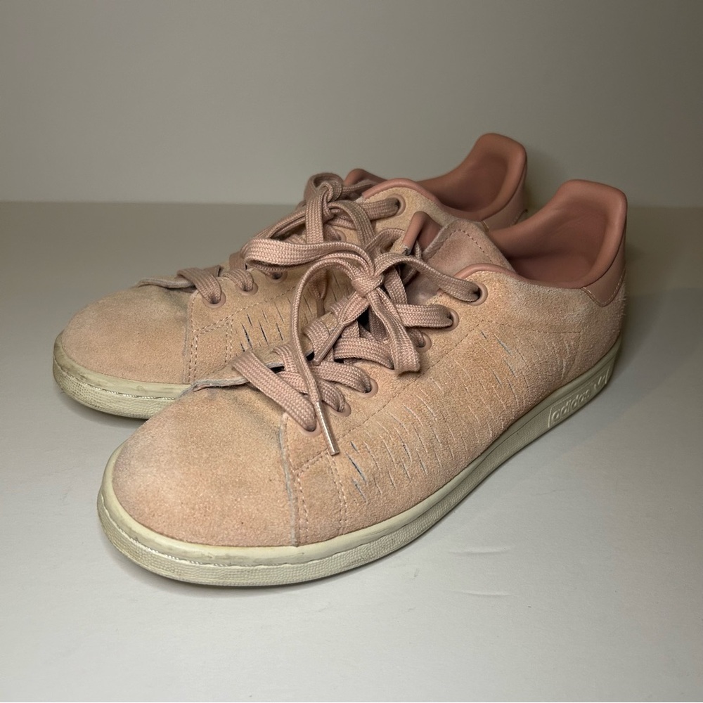 Adidas Originals Stan Smith Women’s Blush Pink Suede Sneakers